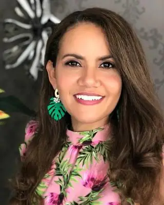 Estes Therapy Esther de la Rosa Scott