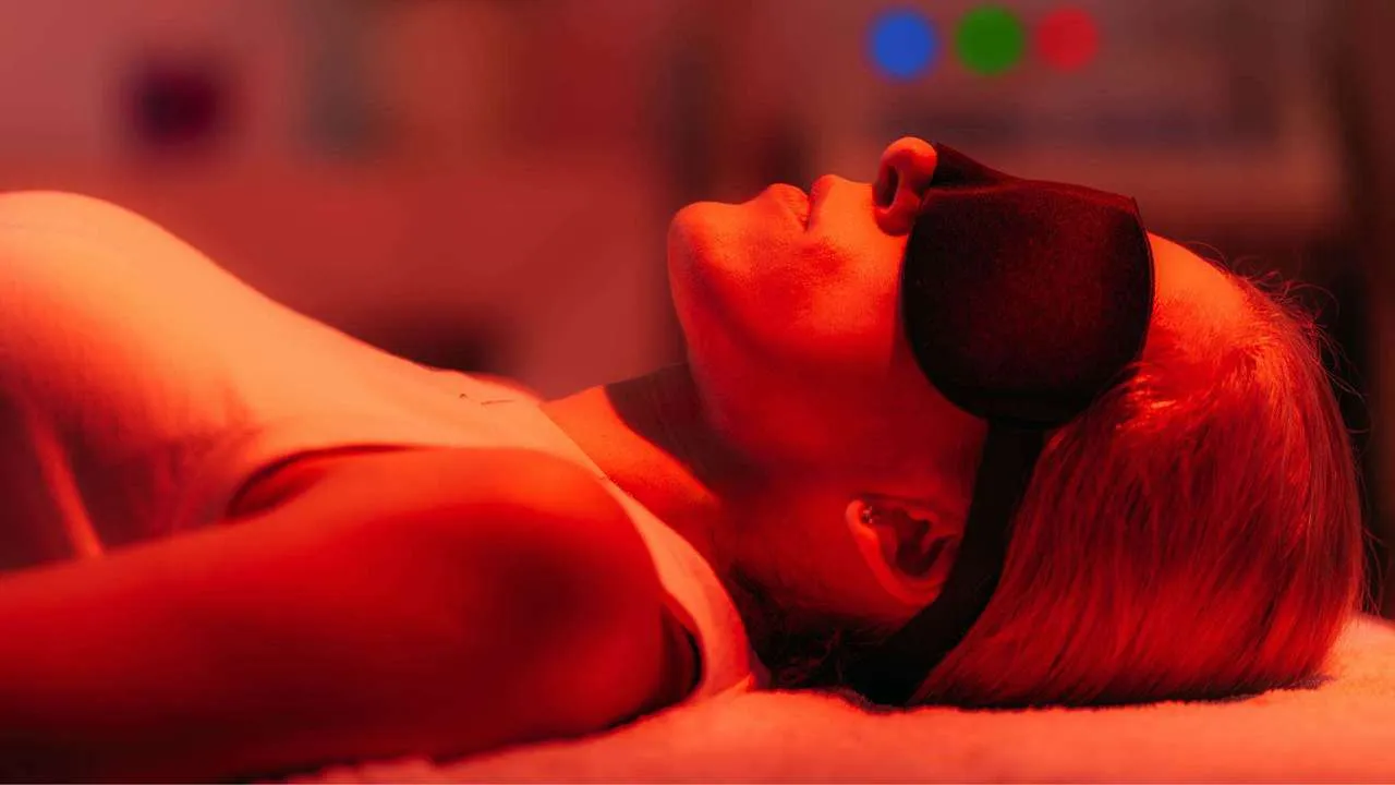 Red Light Therapy for Mental Health: Improve Your Well-Being